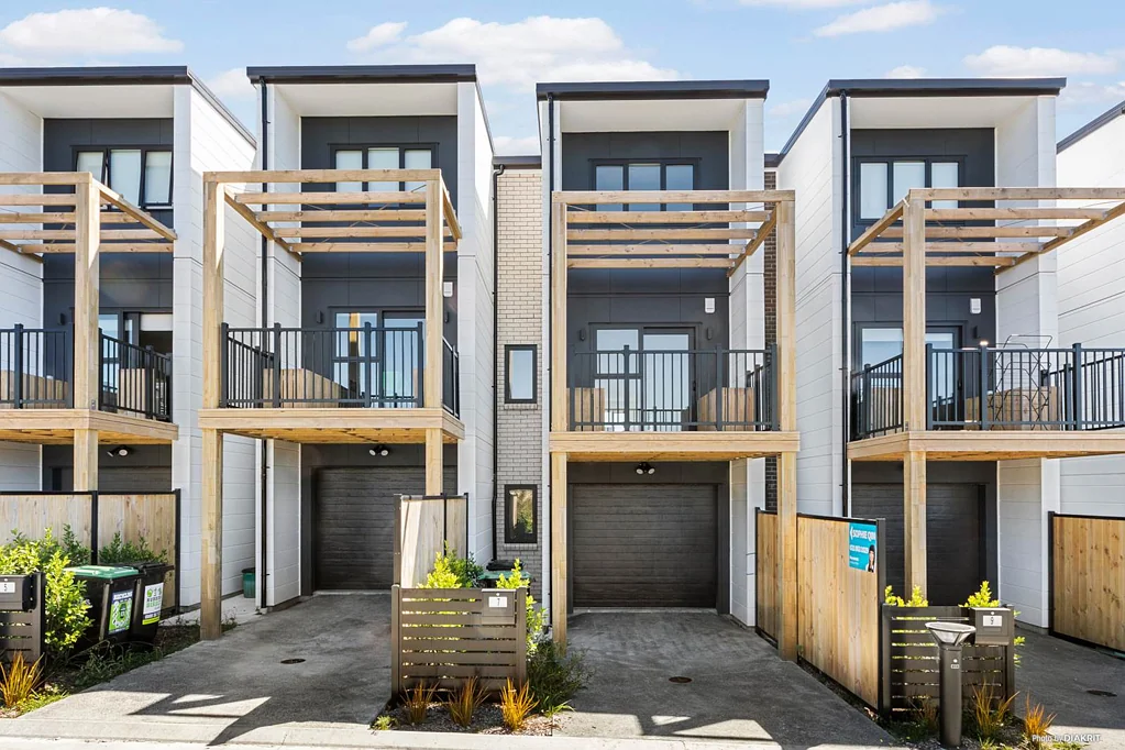 Hobsonville 3침실 All Offers Welcome - Motivated Owner Must Sell