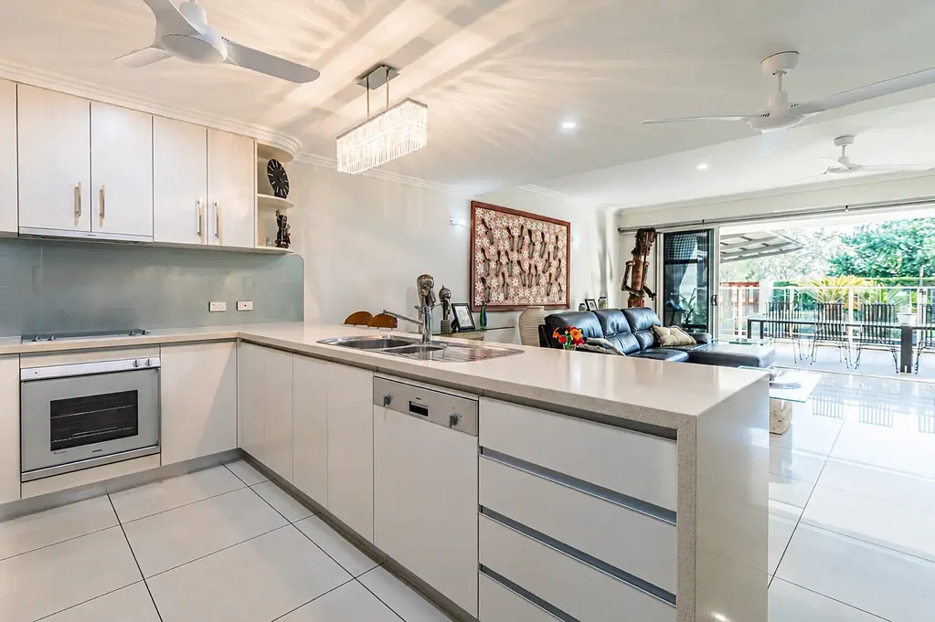 Darwin City 3ਬੈੱਡਰੂਮ Ground Floor Living in a Prestigious Esplanade Address