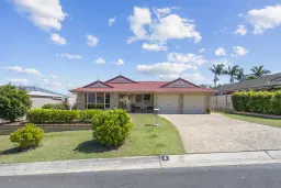 4 Mercedes Close, Bracken Ridge