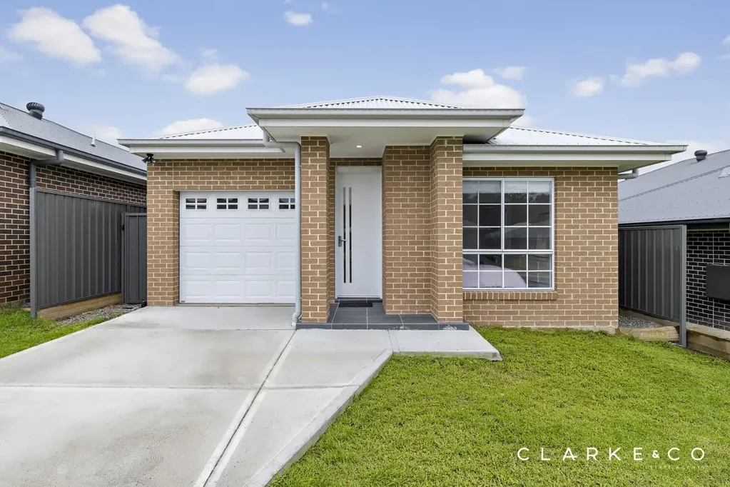 Thornton 4Kwarto SMART, STYLISH & LOW MAINTENANCE!