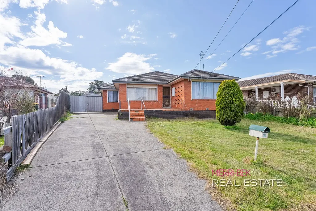 Spacious Family Home – Available Now!