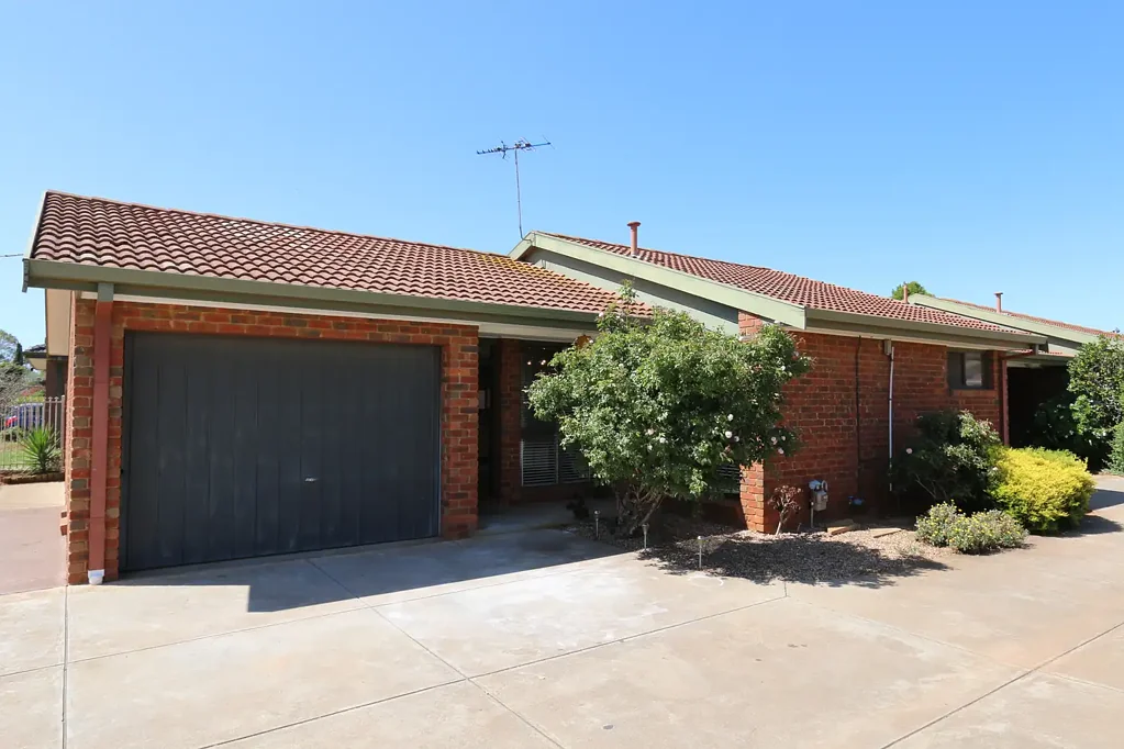 2/91-93 Duncans Road, Werribee, VIC 3030