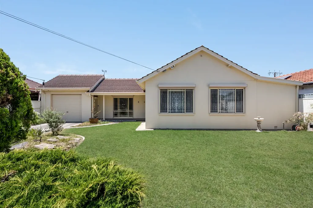32 Davis Street, West Beach, SA 5024
