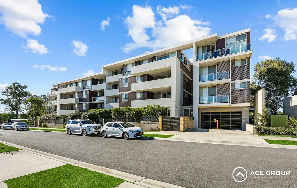 Modern Apartment in Prime Location – Walk to Shops & Station