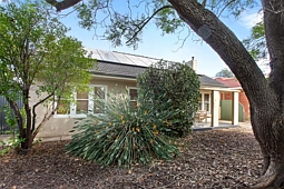 21 Auburn Crescent, Croydon Park