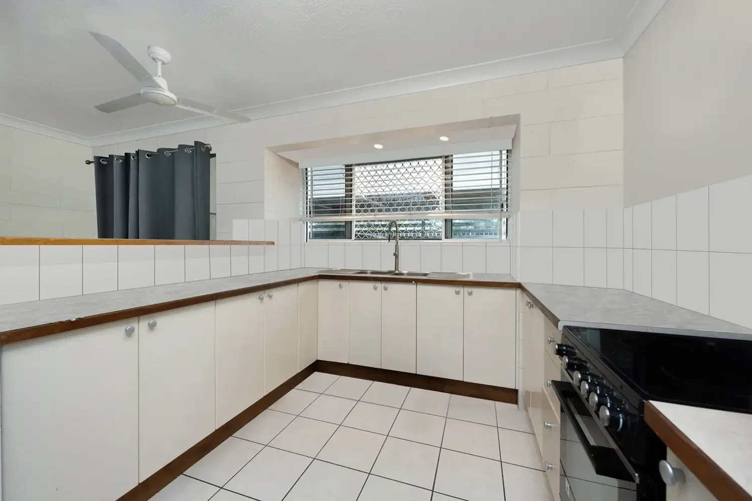 TUFFLEY MEWS 6 TUFFLEY ST, WEST END QLD 4810, 0房, 0浴