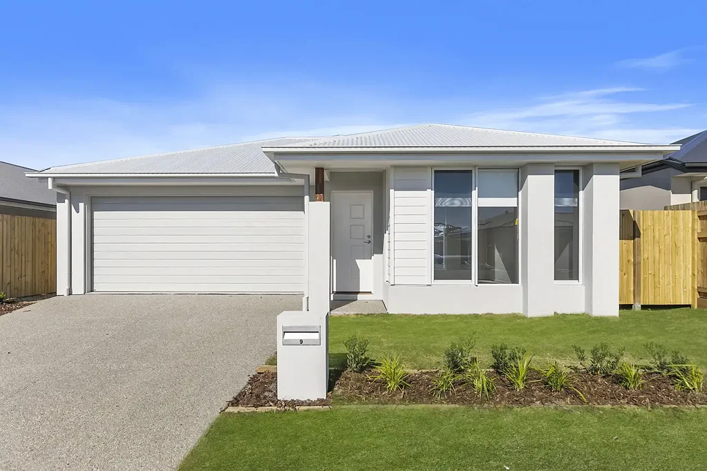 Brand New 4-Bedroom Home with Solar, Ducted Air & Modern Comfort