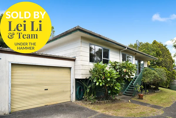 Browns Bay 3 Bedroom ~SOLD Under the Hammer!~