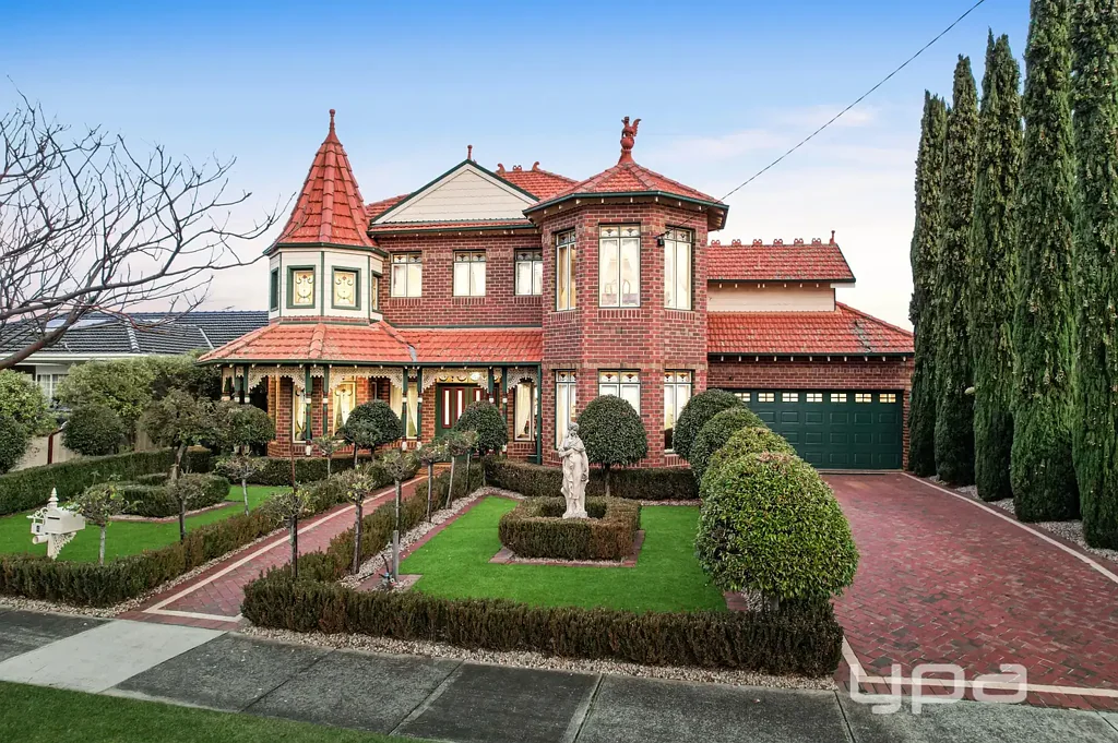 Greenvale 4 Bedroom IS THIS "QUEEN ANNE" AUSTRALIA'S FINEST SUB-$1.5 MILLION PROPERTY?