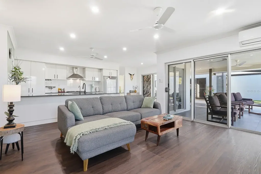 Glenella 3房  A Home That Gives You More...