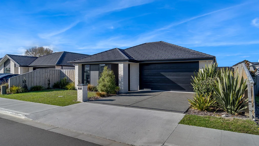 Ravenswood 4房  Available Now - Stylish Four Bedroom Living