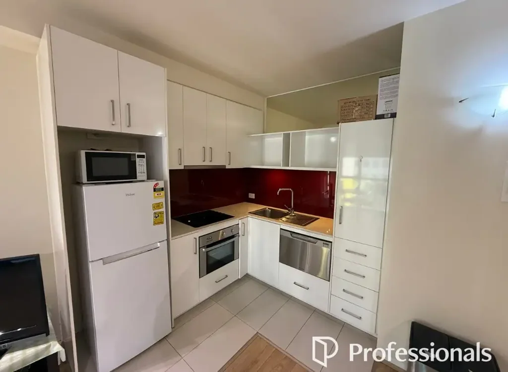 Fully furnished in heart location