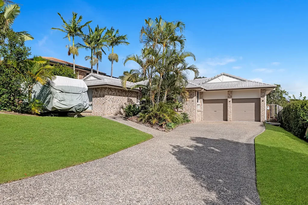 Oxenford 3房  A Modern, Elevated Sanctuary with Scenic Outlook