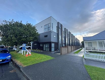 9/12 King Edward Avenue, Epsom, Auckland City, 3房, 3浴, Townhouse