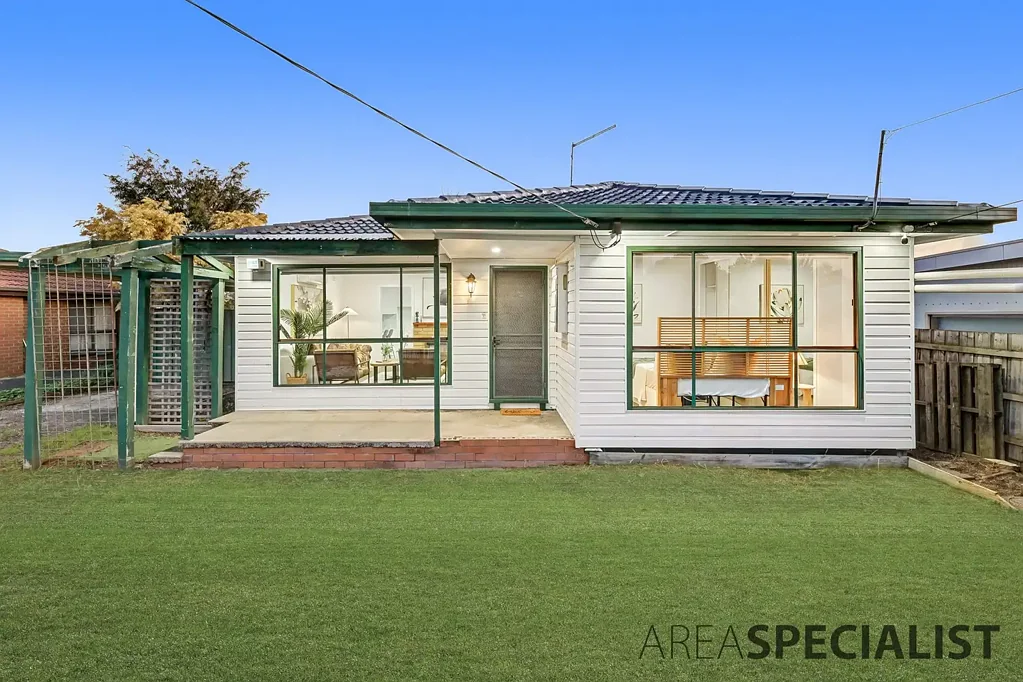 Cranbourne 3房 热门地段 优质物业 舒适生活 紧邻便利 设施齐全 Endless Potential in the Heart of Cranbourne!