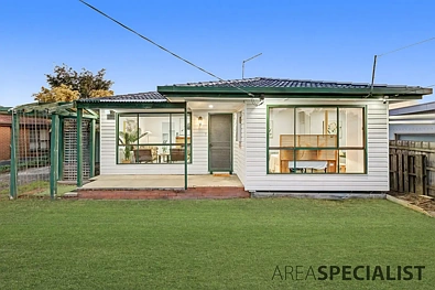 Cranbourne 4 Bedroom Endless Potential in the Heart of Cranbourne!