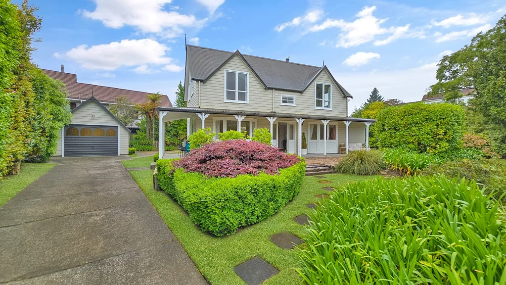 Lynmore 3房  Delightful outlook on Hilton Road