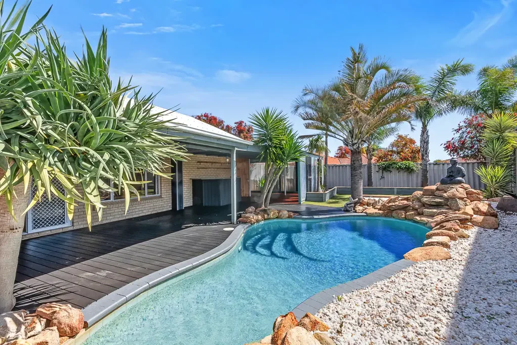 11 Dunlop Rise, Kinross, WA 6028