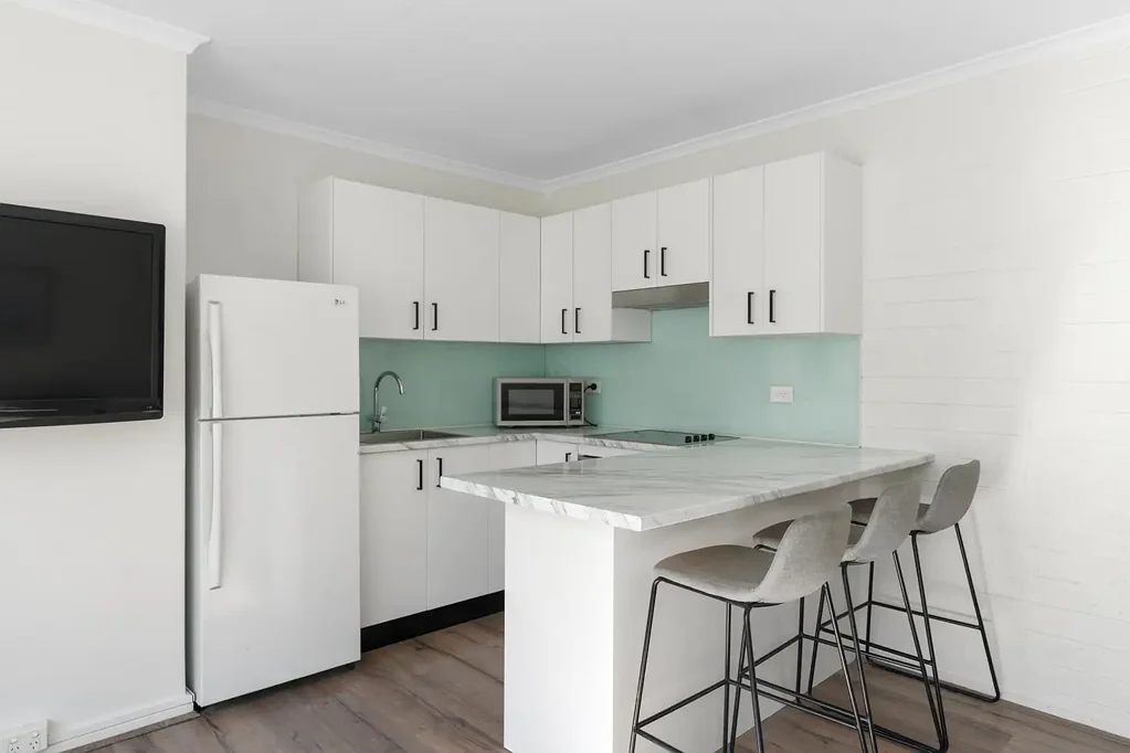 Beachside living in the heart of Albert Park