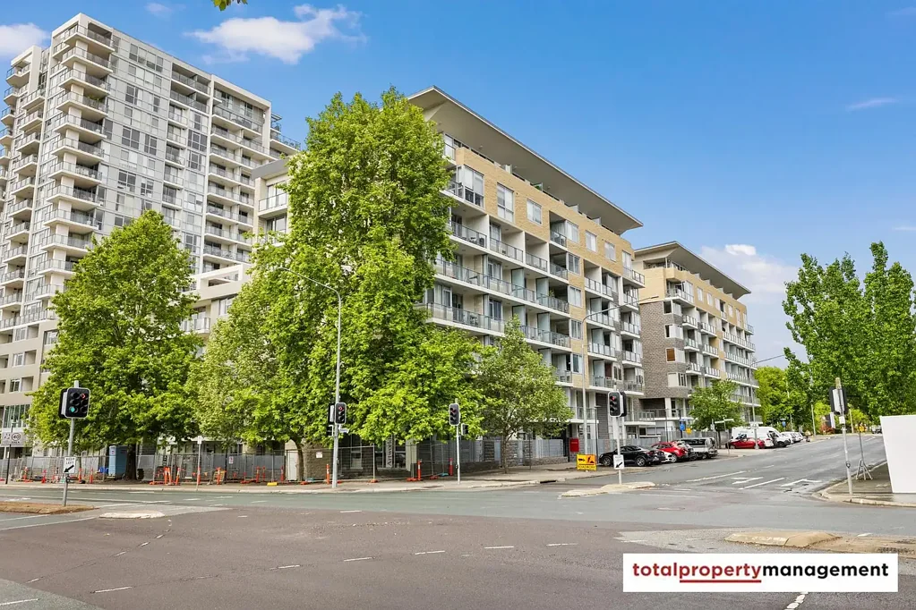 One Bedroom Split Level Apartment