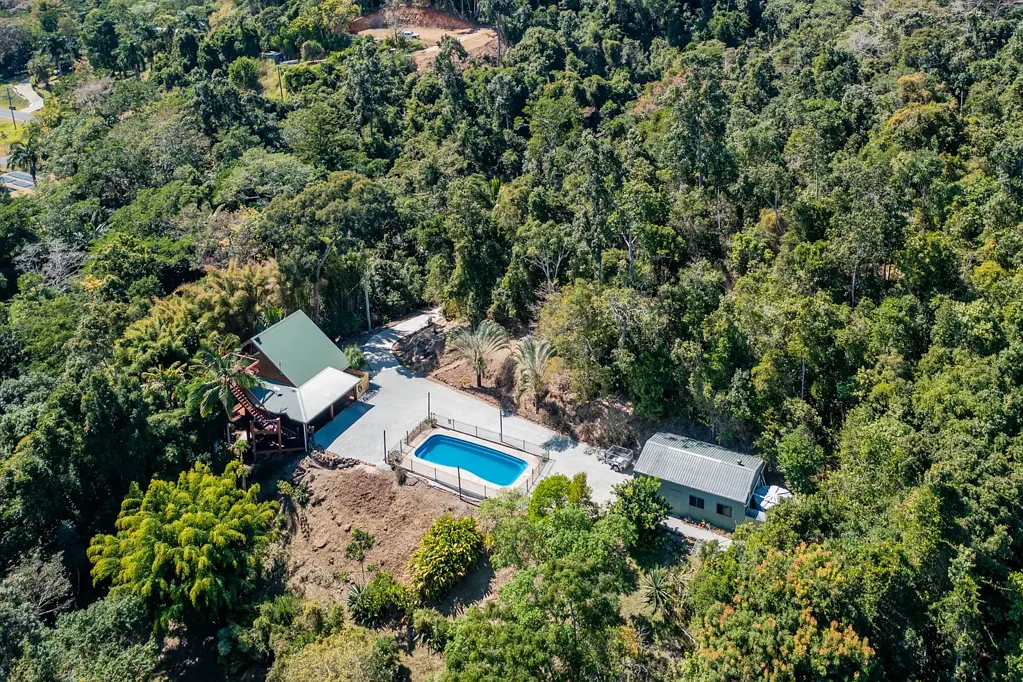 Cannon Valley 2 Bedroom Nature-Lover's Treehouse-Style Hideaway Surrounded by Native Bush