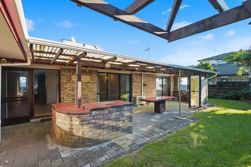 Papamoa 2Zimmer Packed with potential