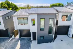 55B Bond Crescent, Forrest Hill