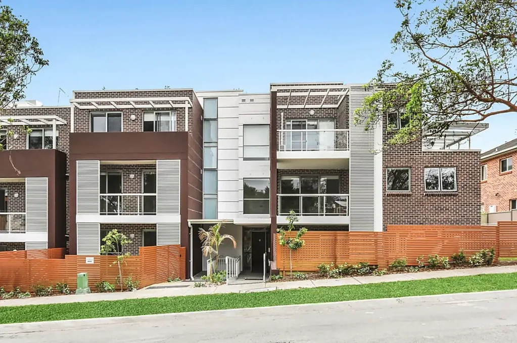 1/4-8 Pearce Avenue, Peakhurst, NSW 2210