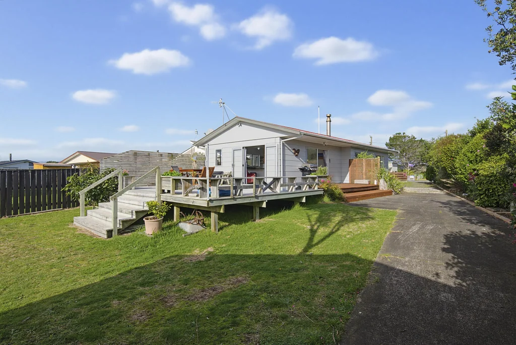 Waitarere Beach 3침실 Holiday Home Heaven