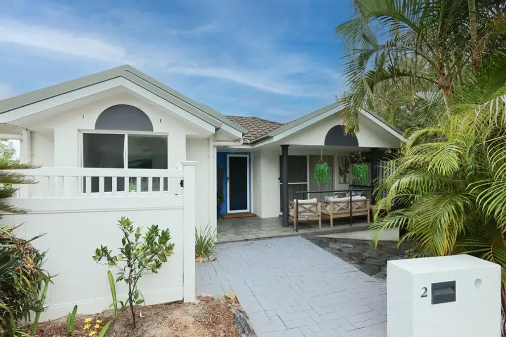 FULLY FURNISHED HOME IN PEACEFUL SETTING