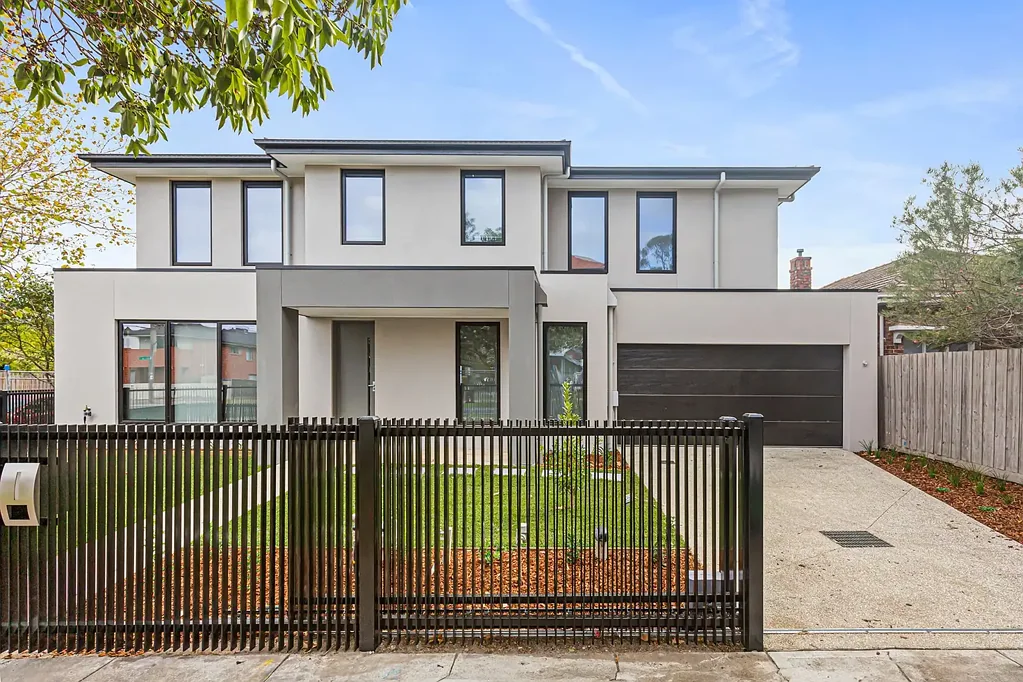 BRAND NEW STYLISH AND SECURE FAMILY HOME