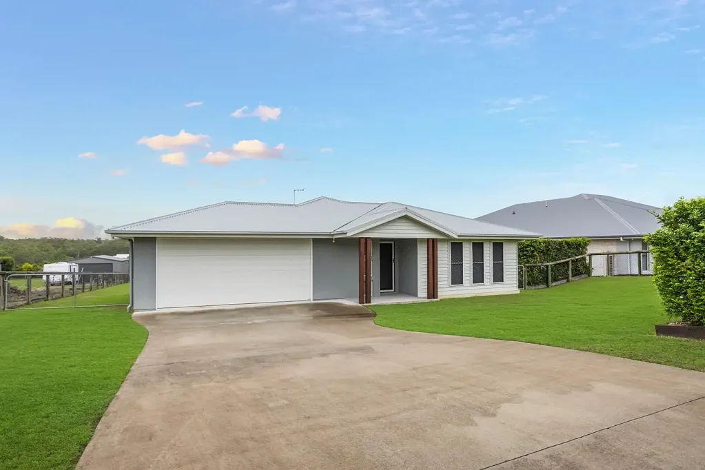 1/2 ACRE IN PRESTIGE KARALEE ESTATE