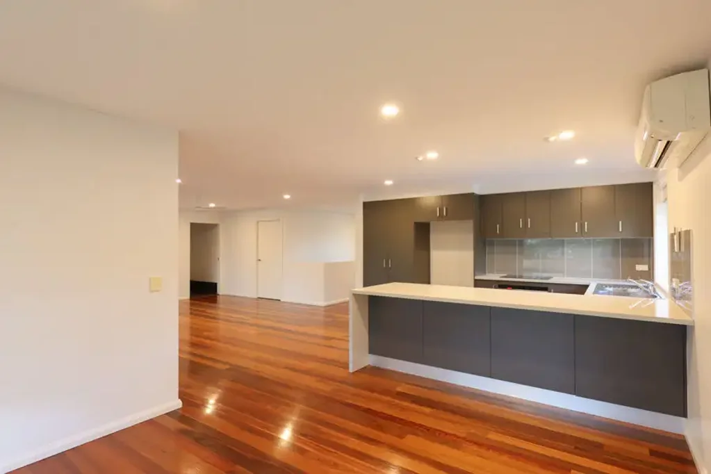 SPACIOUS AND MODERN HOME