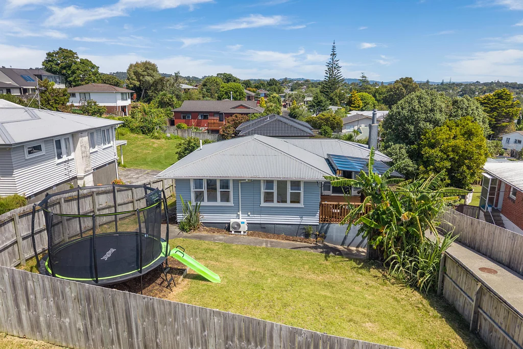 New Lynn 3房  Comfortable Living with Unbeatable Convenience