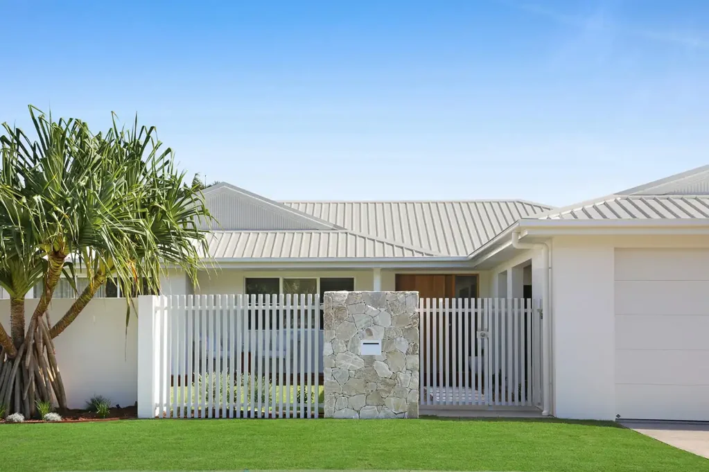 1 David Court, Miami, QLD 4220