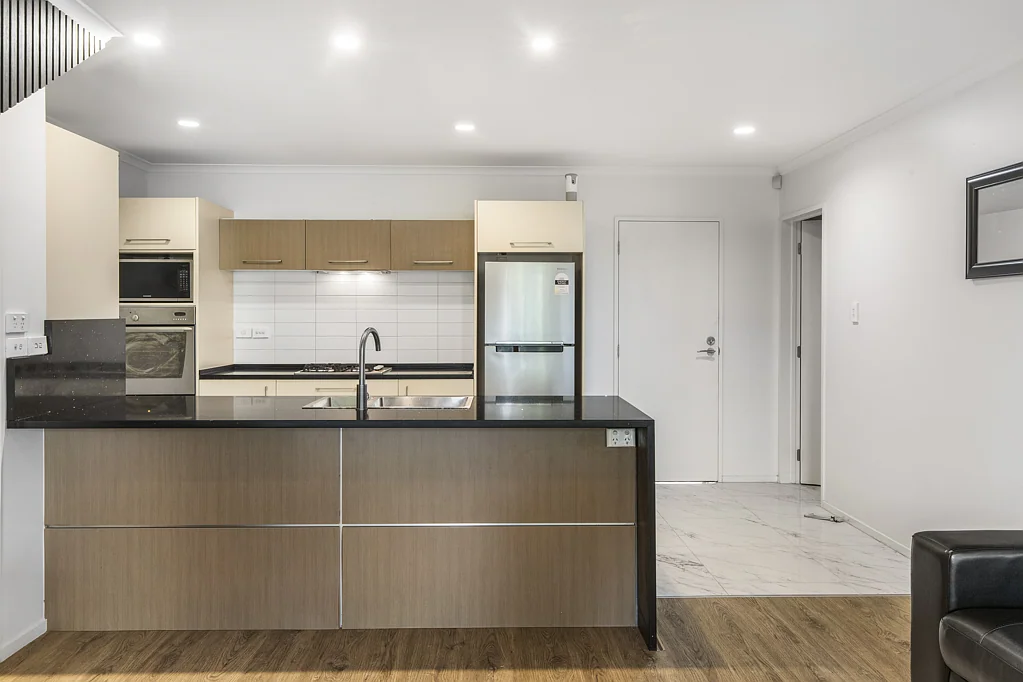 Takanini 3房  Spacious, Stylish & Superbly Located!