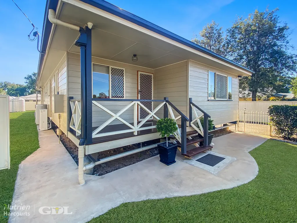 Chinchilla 4غرفة نوم Spacious Family Living in a Prime Chinchilla Location - Motivated Seller