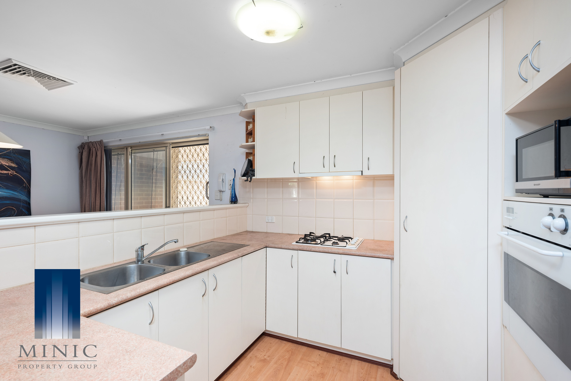 UNIT 8 2 CERBERUS AV, PARKWOOD WA 6147, 0 Schlafzimmer, 0 Badezimmer, Unit