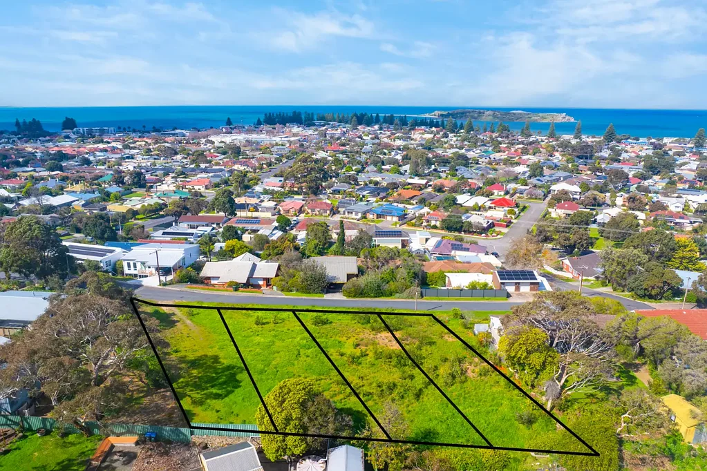 Victor Harbor Premium coastal land with spectacular sea views