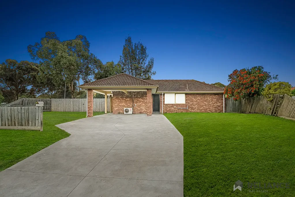 Sunbury 3 Slaapkamer Family Living in a Convenient Goonawarra Location – Walk to School & Everyday Convenience