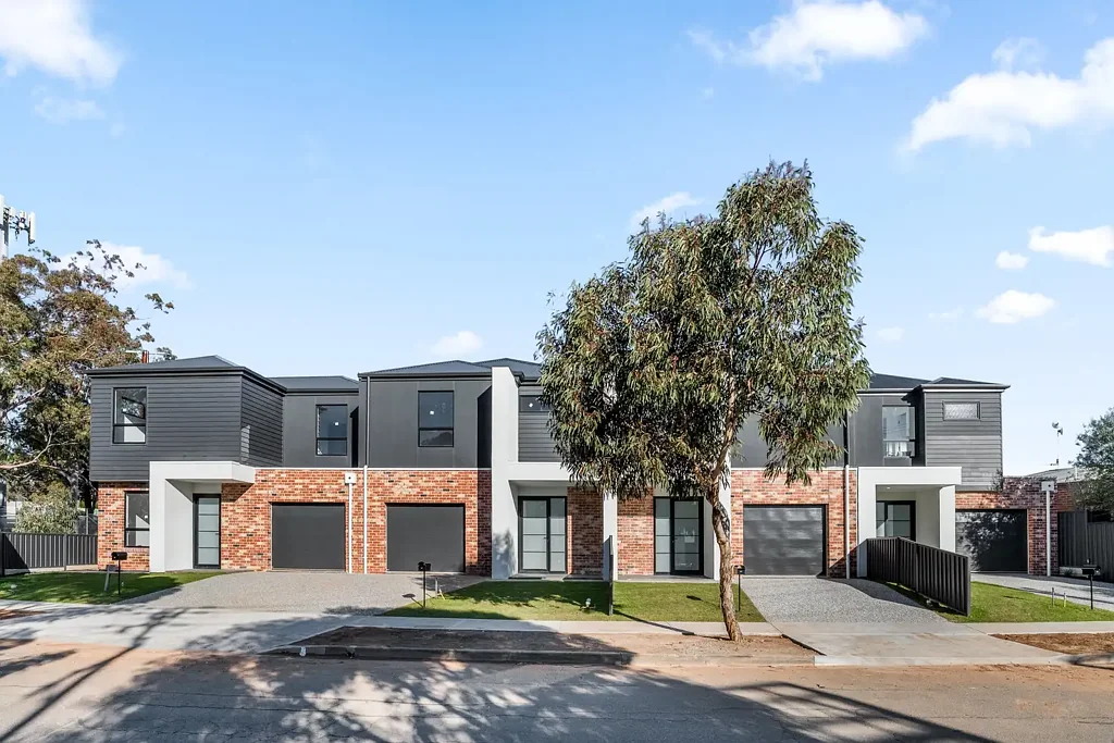 Tonsley 3 Bedroom Stylish Brand-New Home in a Thriving Precinct