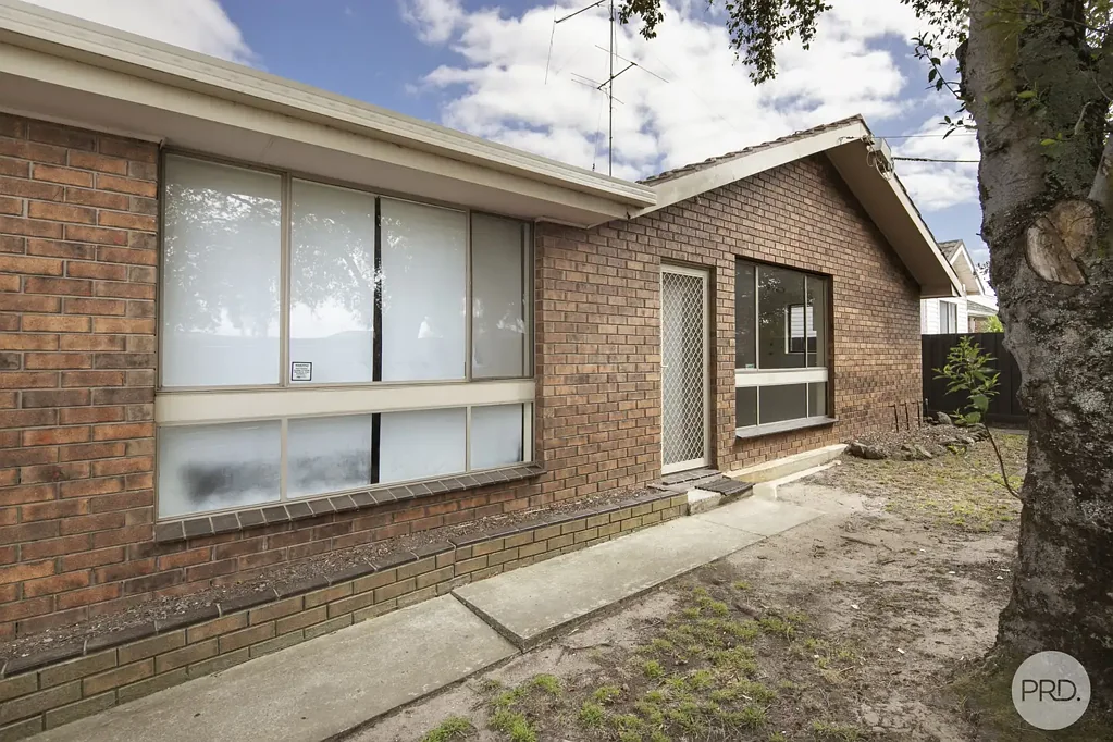 COMFORT, CONVENIENCE & LOW-MAINTENANCE LIVING - YOUR NEXT HOME AWAITS!