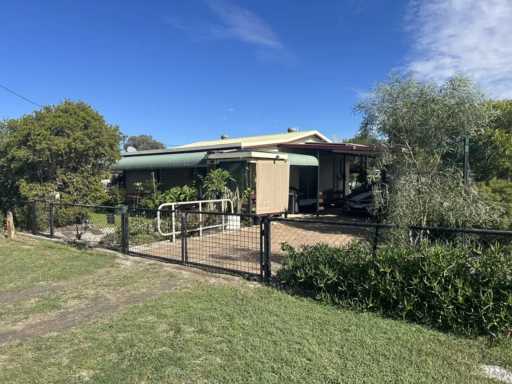 Meandarra 3બેડરૂમ Immaculate 3-Bedroom Home in a Charming Country Town