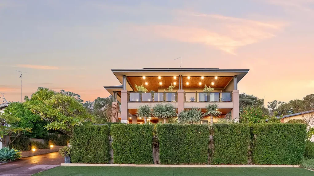 Kelmscott 4Zimmer PRESTIGE LIVING IN A PRIME HILLS LOCATION!