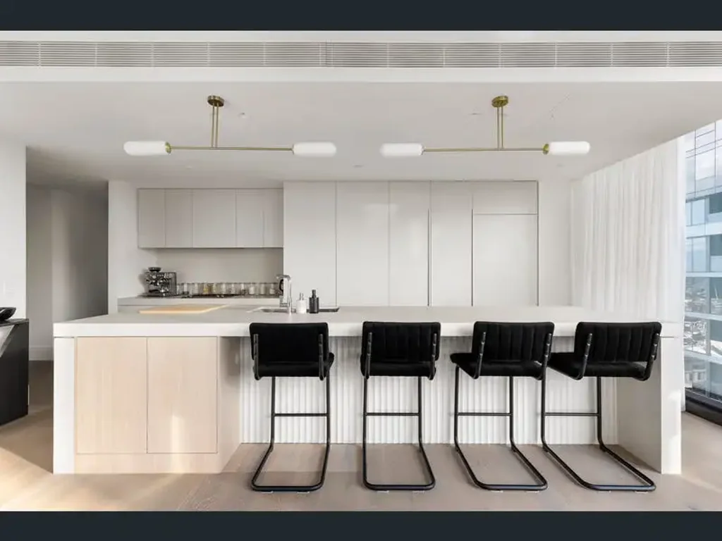 Amazing 3-bedroom apartment at Capitol Grand, Melbourne's first 6 star building