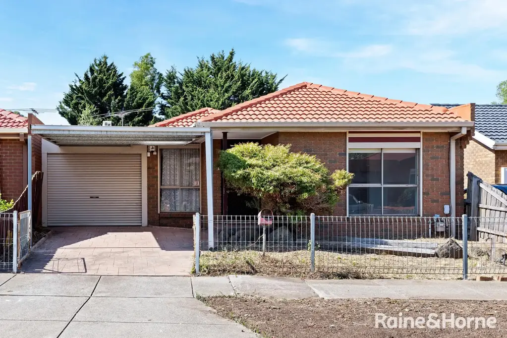 6 Flint Crescent, Delahey, VIC 3037