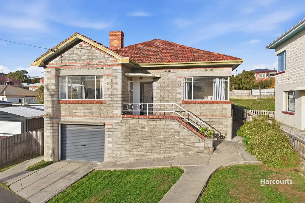 West Moonah 3房  1950s Charm with Views in the Heart of West Moonah
