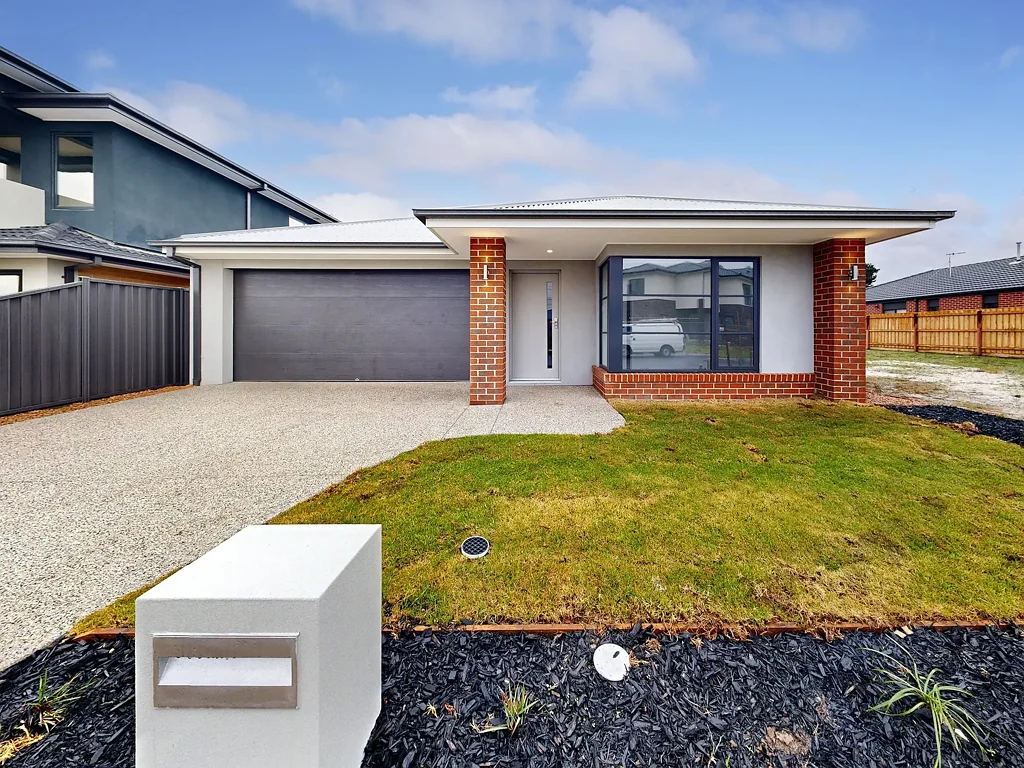 Bunyip 4Habitaciones HOUSE & LAND FOR SALE!