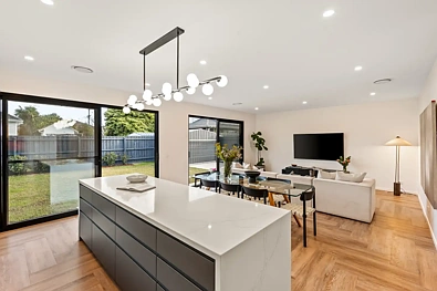11 Heather Avenue, Pascoe Vale, VIC 3044, 4房, 2浴, House