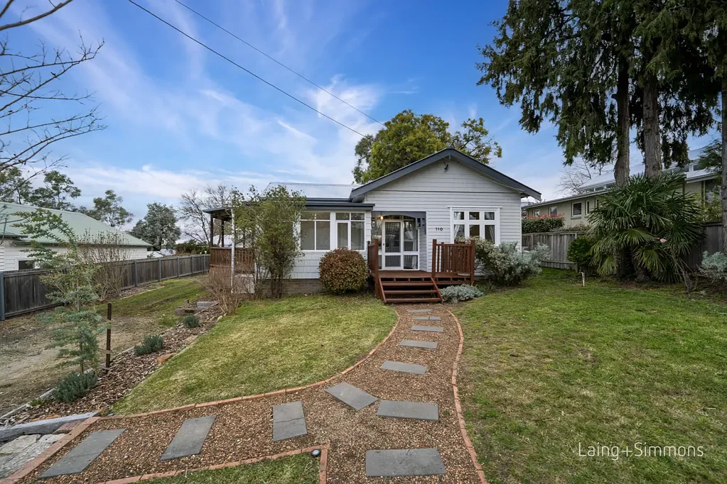 110 Mossman Street, Armidale, NSW 2350
